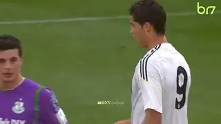 Le premier match de Christiano Ronaldo avec le Real Madrid en 2009.