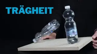 Welche Flasche kippt zuerst? &ndash; Einfaches Physik-Experiment