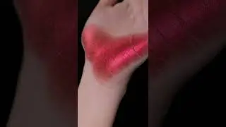 Red #eyeshadow #makeuplooks #makeup #2025 #redeyeshadow #shorts