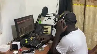 Testing Microphone with Bla Bla Bla from the Legend.
