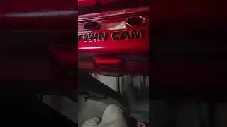 How to hand paint on your valve cover letters