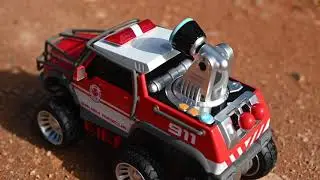Maxx Action Fire Rescue - Off Road Brush Firetruck with Spraying Water