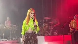 Paramore - Misery Business Chesterfield, MO 10-11-22