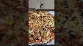 15 inch sunny leone pizza from cafe junk, Mayur Vihar #shorts