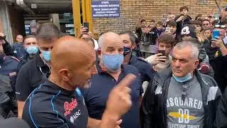 Napoli: ultras caricano la squadra e parlano con Spalletti