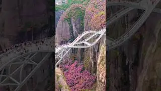 The Most Dangerous place😍 #travel #traveldestinations #nature #beautifulplaces #smartphone #china