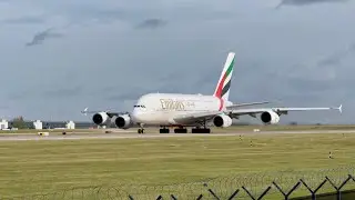 Emirates A380 epic sounding spool up ! 