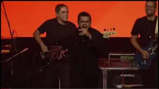 Comunidade de Nilópolis! Aquele que está feliz 