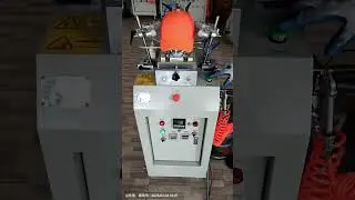 Cap ironing machine