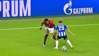 Rafa Leao is just Laughing at Defenders with his Skills 🔥