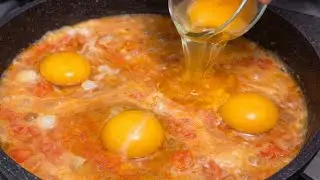 When you have peppers, tomatoes, eggs, cheese, and just 10 minutes &mdash; it doesn&rsquo;t get any easier!
