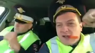 Эй, Я мусор, как тебе туса?