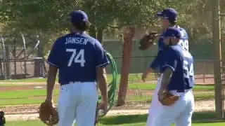 Dodgers Spring Training: Pitchers and Catchers first official workout of 2017
