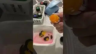 Marbeling paper Easter eggs