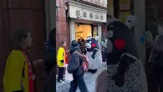 くまモン、福袋狙いで銀座熊本館へ吸い込まれて行きそうになる
