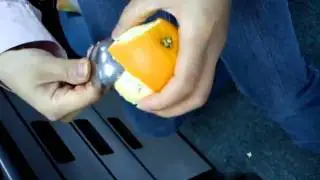 How to peel an orange with a spoon