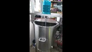 EASY MIXING OF LIQUIDS NOW POSSIBLE WITH AMSON MIXING VESSELS