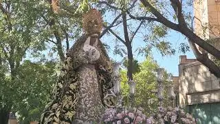 Esperanza de triana por el barrio del porvenir, en las misiones en el polígono Sur. 