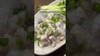 поедание ЖИВОГО движущегося осьминога в Корее
