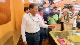 Shri Ashwani Lohani assumes the charge of Chairman Railway Board today at Rail Bhavan