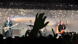 Travis - Why Does it Always Rain on Me? (Raze the Bar Tour live in Brazil 2024)