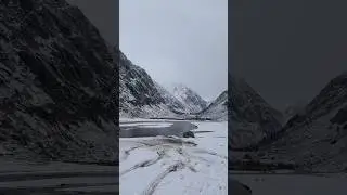 Humyn to saans hi yahan py ati hai 🥶🥹 #snow #mountains #vibe #nature #kalam #love #shiman #forever