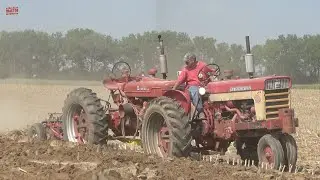 TANDEM Tractors Plowing