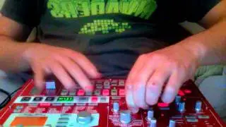 LIVE jeff mills style DETROIT TECHNO JAMMING-------KORG ELECRTIBE ESX1  (..meff jills !)