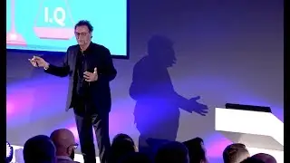 Futurist Keynote Speaker Gerd Leonhard at DOTS Prag 2019: Humanity and Technology #techvshuman