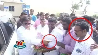 Balakrishna Warning To Fans At Gannavaram Airport | NTR Kathanayakudu Team Visits Nimmakuru |NTV Ent