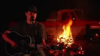 Jacob Yates &ndash; &ldquo;Text Me Texas&rdquo; (Chris Young Cover) | Fireside Sessions | Fancy&rsquo;s Unfiltered