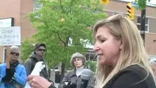 Nicole Parker: Proud Canadian
