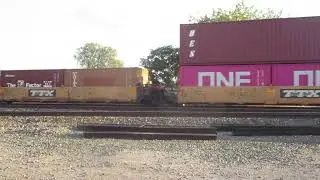 (9-27-2025) CSX westbound intermodal train in Fostoria Ohio.