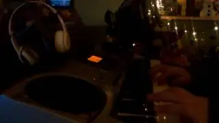 He's a scary bear on piano