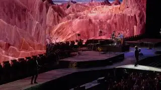 U2 - With or Without You - The Joshua Tree Tour 2019 - Live in the Philippines - &copy;️ Eugene Belbis