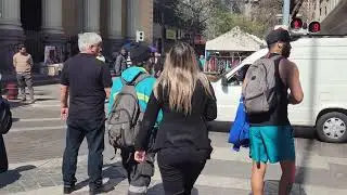 Chilena people keep it sample in Santiago de Chile 🇨🇱