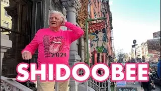 Shidoobee Waiting on a friend