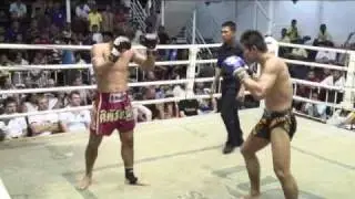Singmanee (Tiger Muay Thai) vs. Khomkaew (Russada)