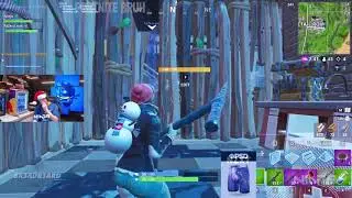 Streamers reacting to &ldquo;Infinity blade&rdquo; Getting VAULTED