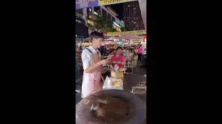 Handsome Guy&rsquo;s Guokui Show &ndash; Dough Dancing in His Hands! 2025-10-02 17:34:41