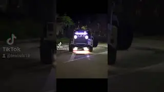 DS18 Jeep Wrangler