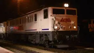 269s.851s Low Cost Ra&iacute;l+Teco Bilbao-Valencia, saliendo de Valladolid.
