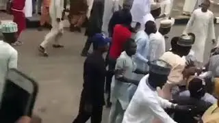 APC and PDP youths exchanges blows inside Supreme court premises in Zamfara
