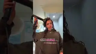 Demitra Kalogeras curly hair routine #kalogerassisters #demitrakalogeras #curlyhair #sundaykalogeras