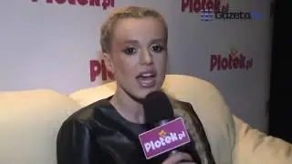 Doda na gali Plotki Roku 2010 o 'wyśmiewaniu i obrabianiu tyłk&oacute;w innym gwiazdom'