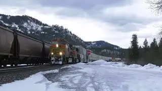 (4K)  Two Grain Trains and a Z Train Meet a Grain Train @ Riverview