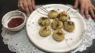 Stuffed Sooji (Rava/Rawa) Balls | Easy Recipe | Healthy Breakfast | Home Made | Geetu's CookBook