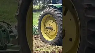 John Deere 630 and KBA disking. #johndeere #disking