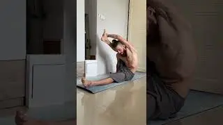 Flow 9 - Hamstring, hips and spinal twists