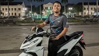 Jalan-jalan ke cafe